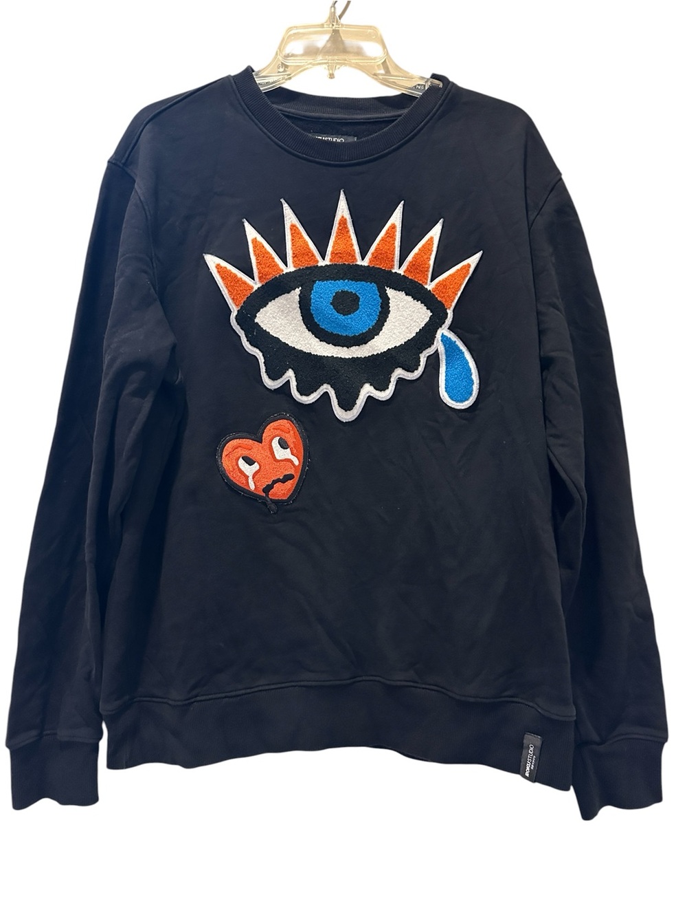 Roku Studio Black Pullover Crewneck Sweater XL Embroidered Eye Heart Streetwear